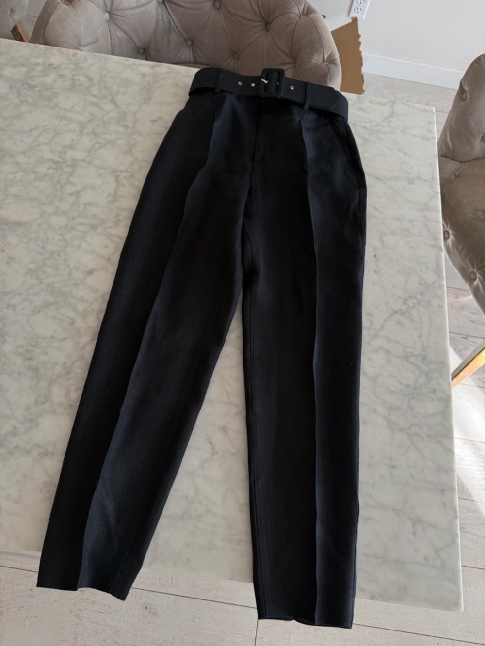 High-Waist Linen Black Tapered Pants with Belt